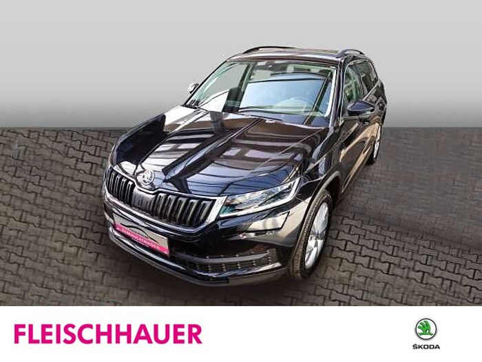 škoda kodiaq - deep-schwarz perleffekt