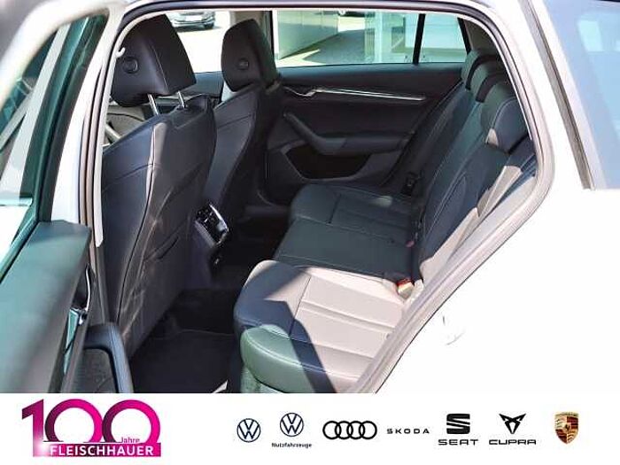 škoda octavia combi - moon-weiss metallic