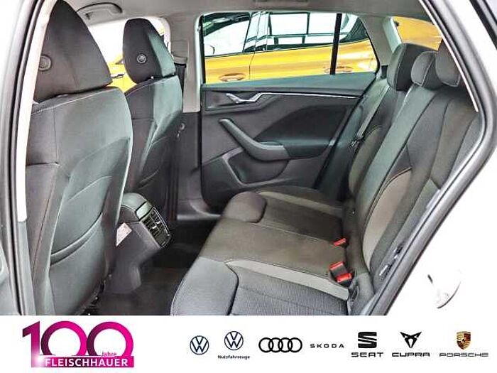 škoda scala - steel-grau