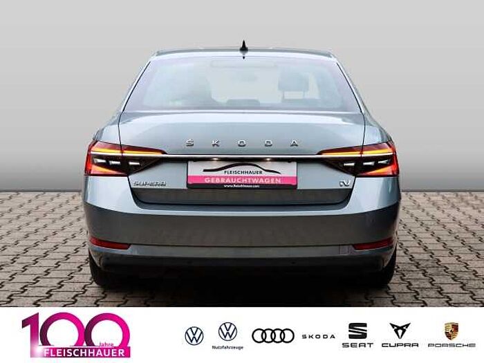 škoda superb - business grau metallic