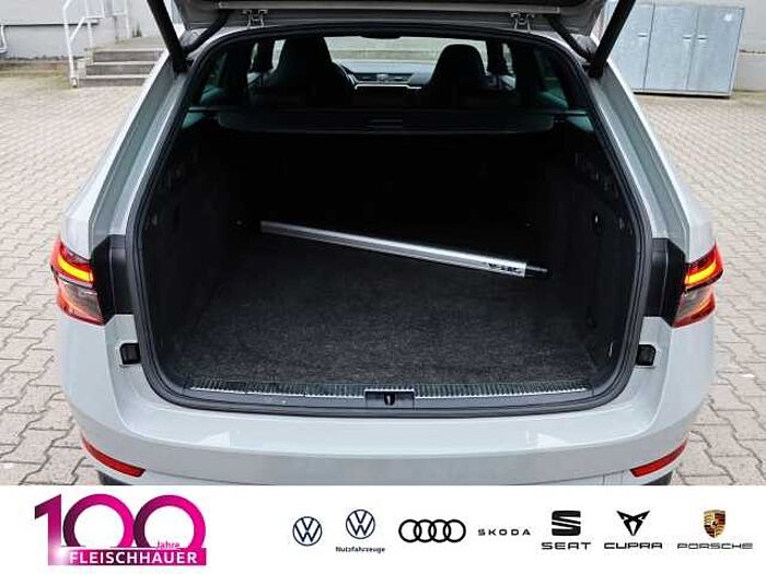 škoda superb combi - steel-grau