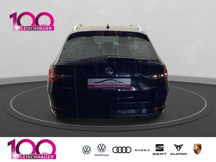 škoda superb combi - schwarz-magic perleffekt